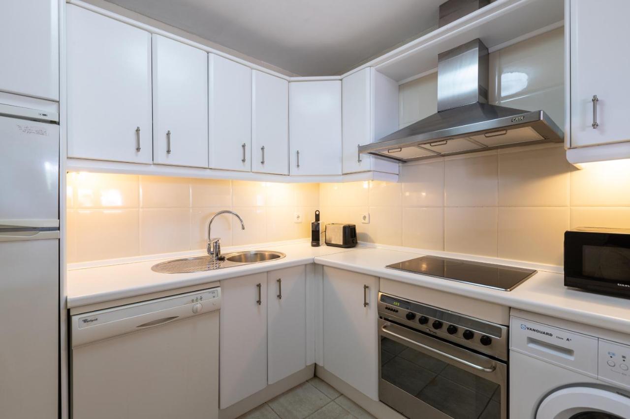 Precioso Elvira Hills. Apartemen